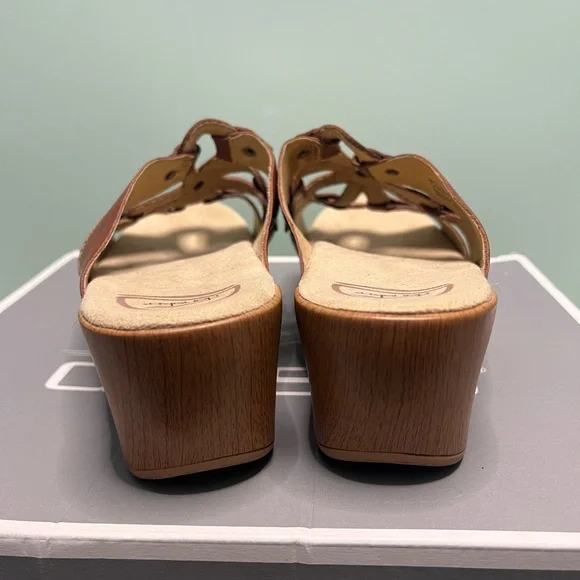 Dansko Brown Sandals size 41 - Picture 5 of 6